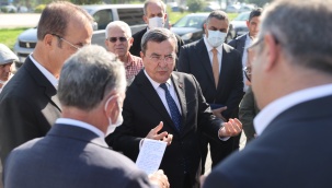 Batur: "Her zaman esnafın yanındayız"