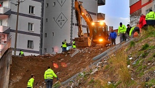 İzmir Büyükşehir Belediyesi Ekipleri Seferber Oldu