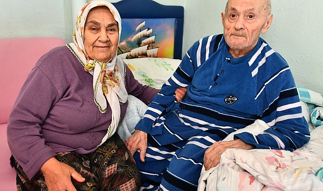 İzmir Büyükşehir Belediyesi'nin Evde Bakım Hizmeti Yüzleri Güldürüyor