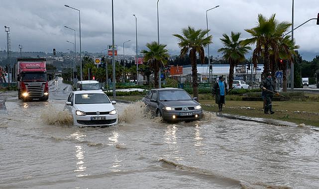 Kuşadası'nda Karayolları Genel Müdürlüğü Yine Sınıfta Kaldı