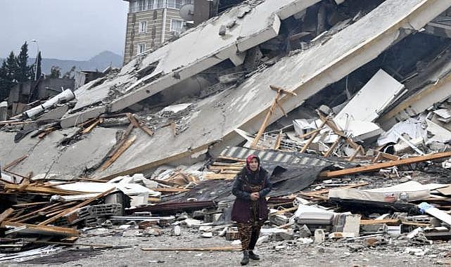 İzmir Gazeteciler Cemiyeti: RTÜK'ün Halk TV, TELE1 ve Fox TV'ye verdiği cezaları kınıyoruz''