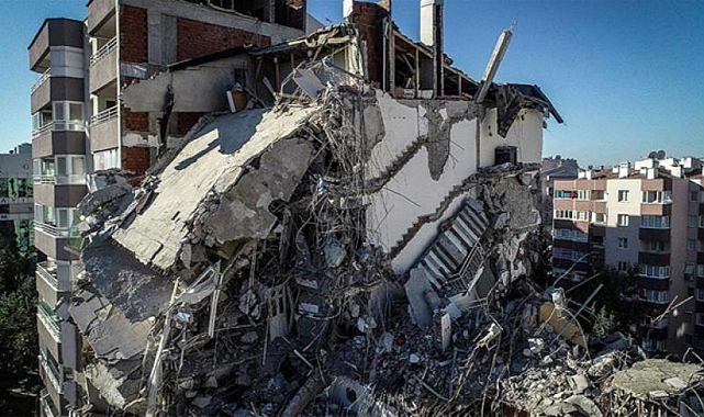 Naci Görür açıkladı: İşte depremde en riskli ilçeler