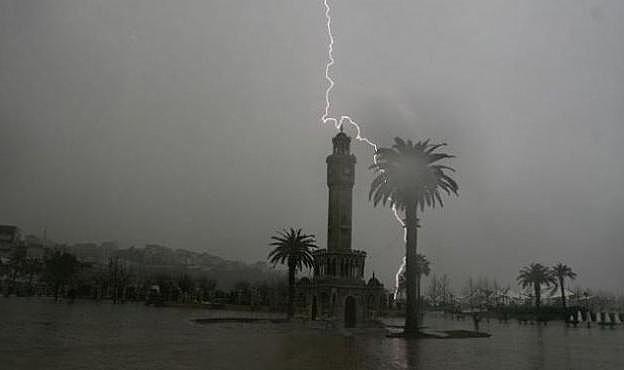 AFAD'dan İzmir ve Ege için kuvvetli yağış ve lodos uyarısı