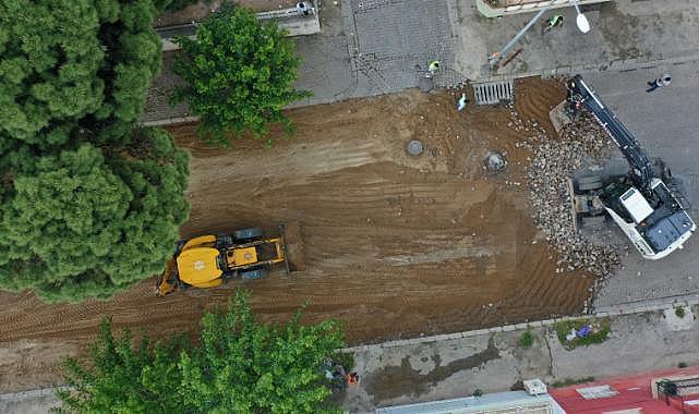 Aydın Büyükşehir Belediyesi Efeler Şerbetçi Caddesi'nde Sıcak Asfalt Çalışmalarına Başladı