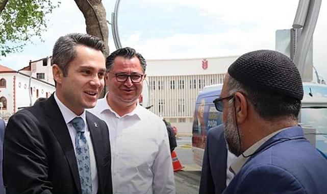 Tavas Ekrem Başer’i bağrına bastı