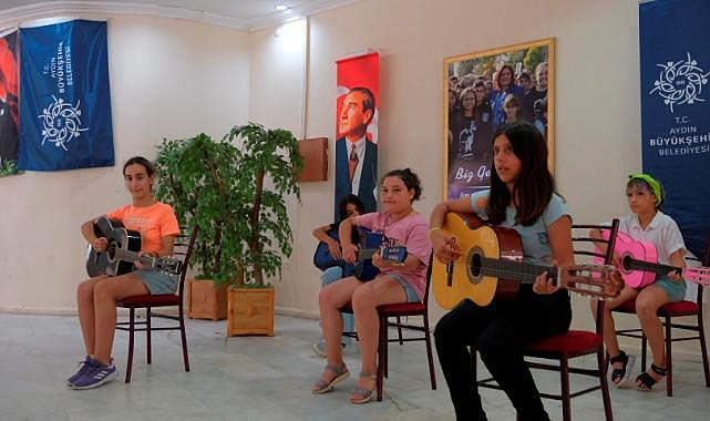 Aydın Büyükşehir Belediyesi'nin yaz kurslarına yoğun ilgi