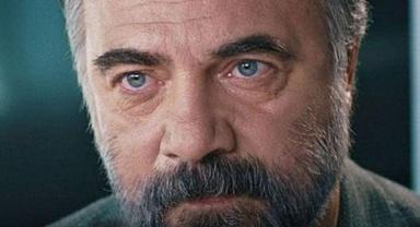 Oktay Kaynarca, "Eşkıya Dünyaya Hükümdar Olmaz" ile Seul Uluslararası Drama Ödülleri'nde Aday Gösterildi!