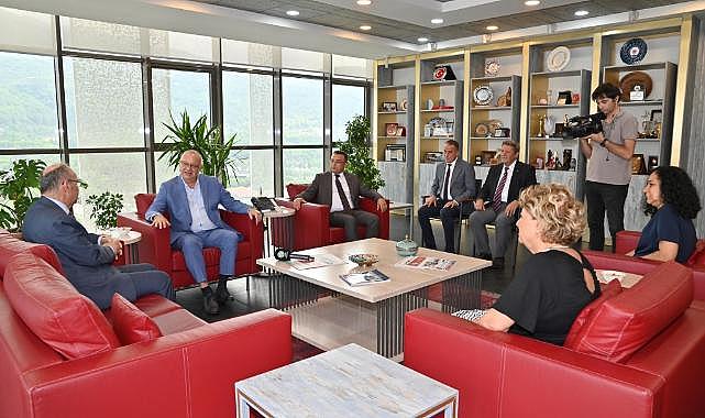 Ali Karadeniz'den Başkan Ergün'e Veda Ziyareti