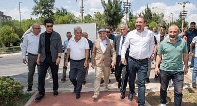 Başkan Soyer Çiğli’de çevre düzenleme çalışmalarını inceledi