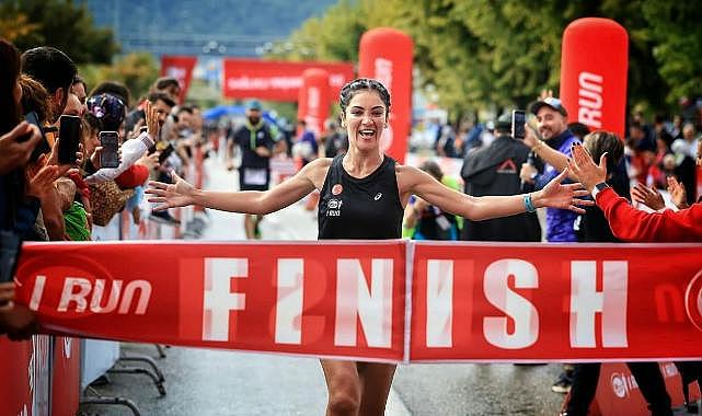 Özlem Işık, Bursa'da zirvenin sahibi oldu