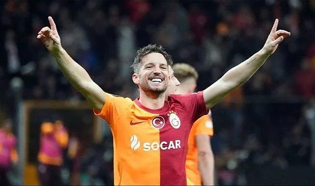 Buruk'tan Mertens'e yeni sezon teklifi: Gel beraber teknik bakalım