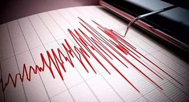 Doğu Azerbaycan'da 4,3 büyüklüğünde deprem! Beşik gibi sallandılar