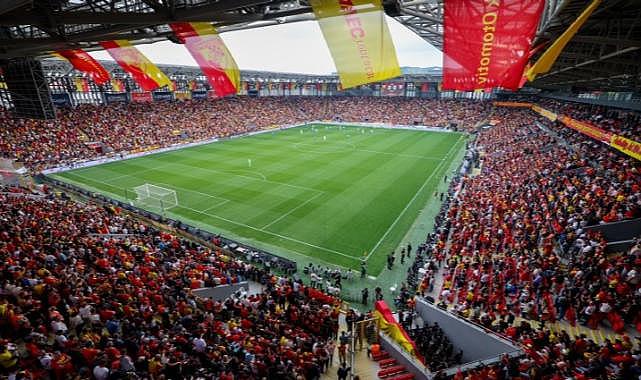 Göztepe, şubat ayında 17 bin 355 taraftar ortalamasıyla 4'üncü sırada