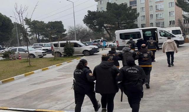 Manisa'da bir kişiyi vurarak öldüren cinayet zanlısı Kocaeli'de yakalandı