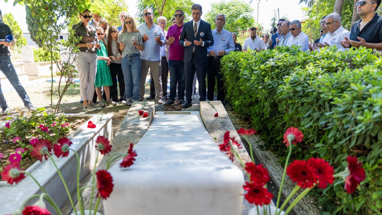 Aradan 22 Yıl Geçti; Özlem de Saygı da Dinmedi"