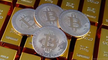 Bitcoin'de tarihi düşüş sürüyor