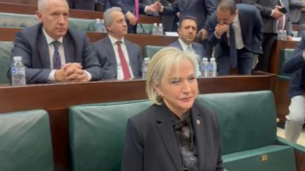 CHP'den istifa eden Nimet Özdemir AK Parti Grup Toplantısı'na geldi