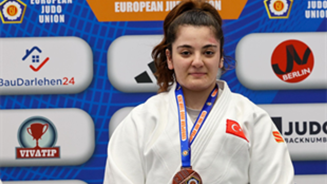 İzmirli milli judocu Sema Mete’den gururlandıran başarı