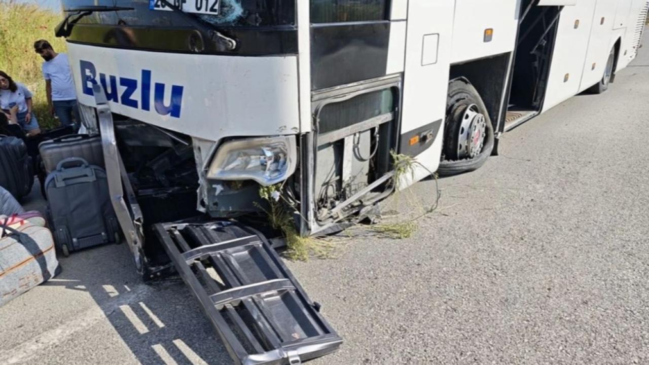 Kütahya'da korkutan kaza: Yolcu otobüsüyle elektrikli bisiklet çarpıştı!