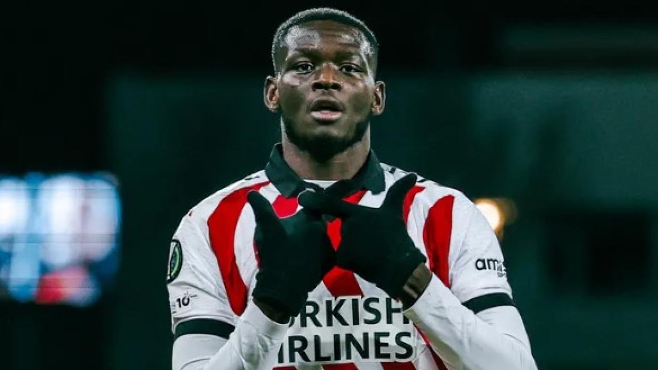 Galatasaray forması giyen Marius Mouandilmadji özür diledi