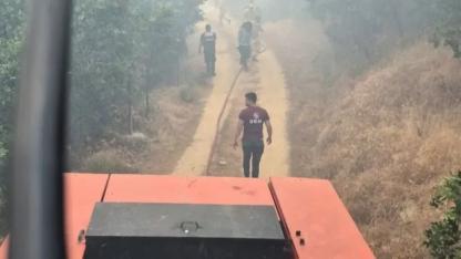 Kütahya’da evde başlayan yangın ormanlık alana yayıldı: Bölgeye çok sayıda ekip sevk edildi!
