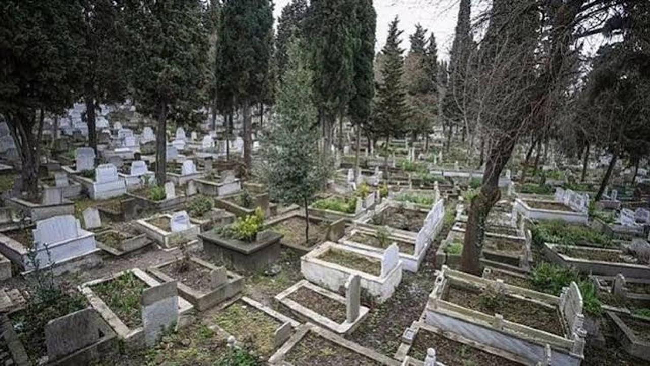 Mezarlıkta da zam şoku! Kabir fiyatları 330 bin lirayı geçti