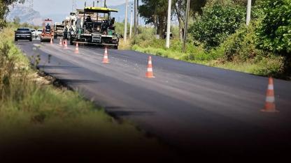 Selçuk'ta Asfalt Mesaisi Tam Gaz Devam Ediyor
